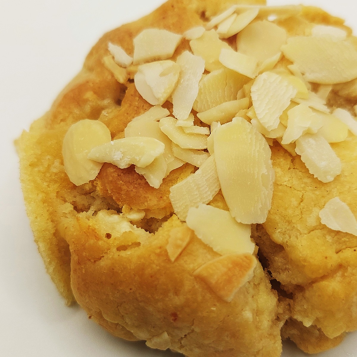 Almond Croissant Cookie